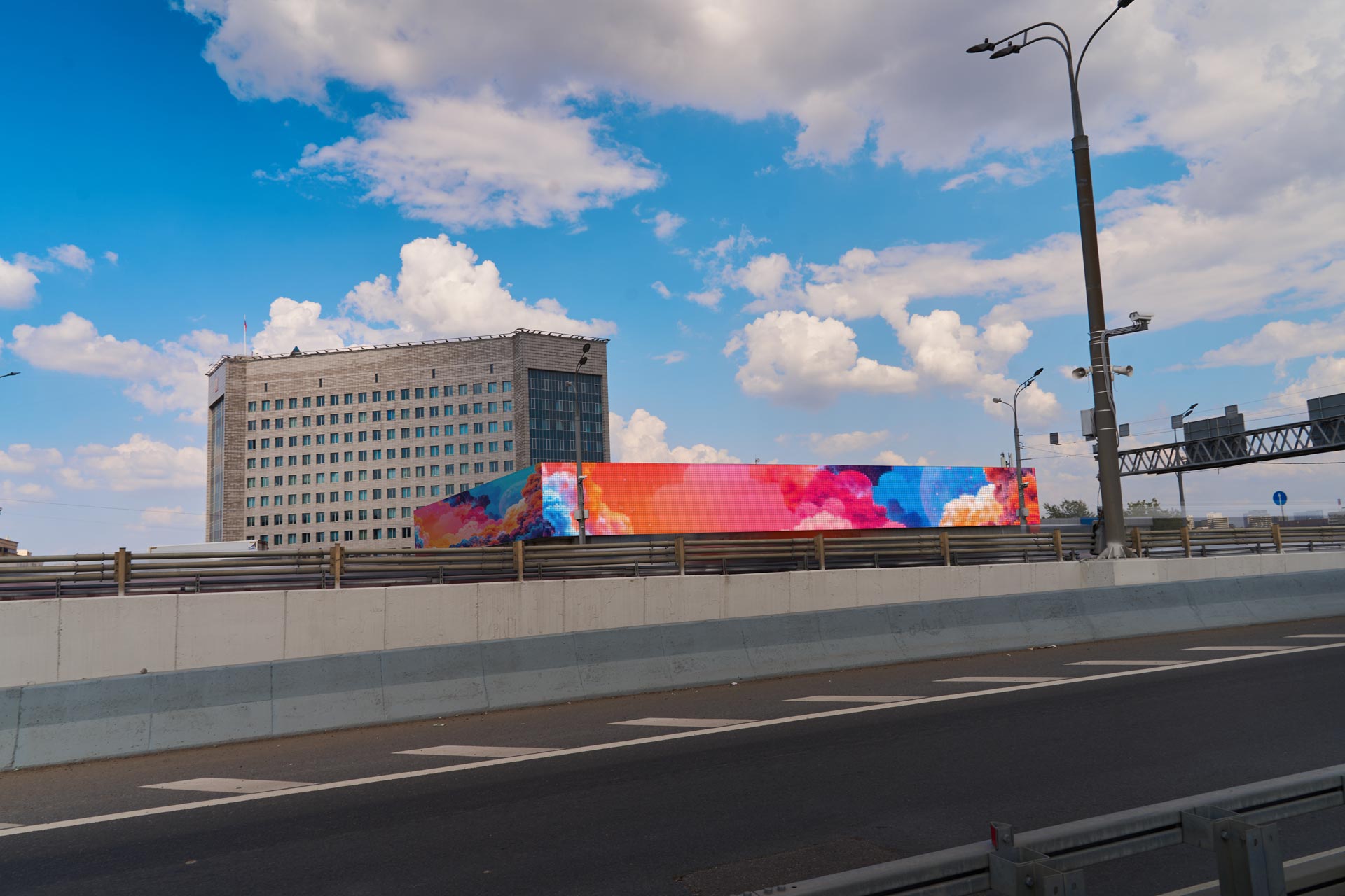 Digital Screen on 6 Kholodilny Ln. (TTK) 1