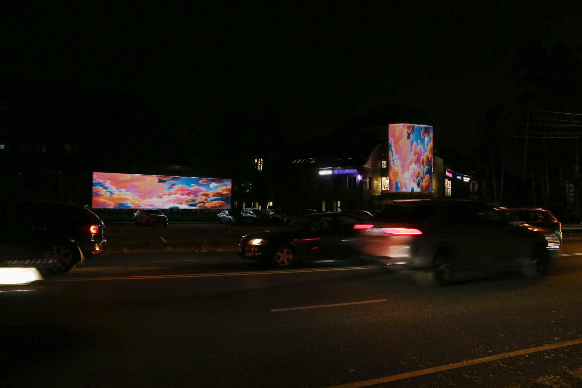 Digital Screen Rublevo-Uspenskoye Hwy 123B 2