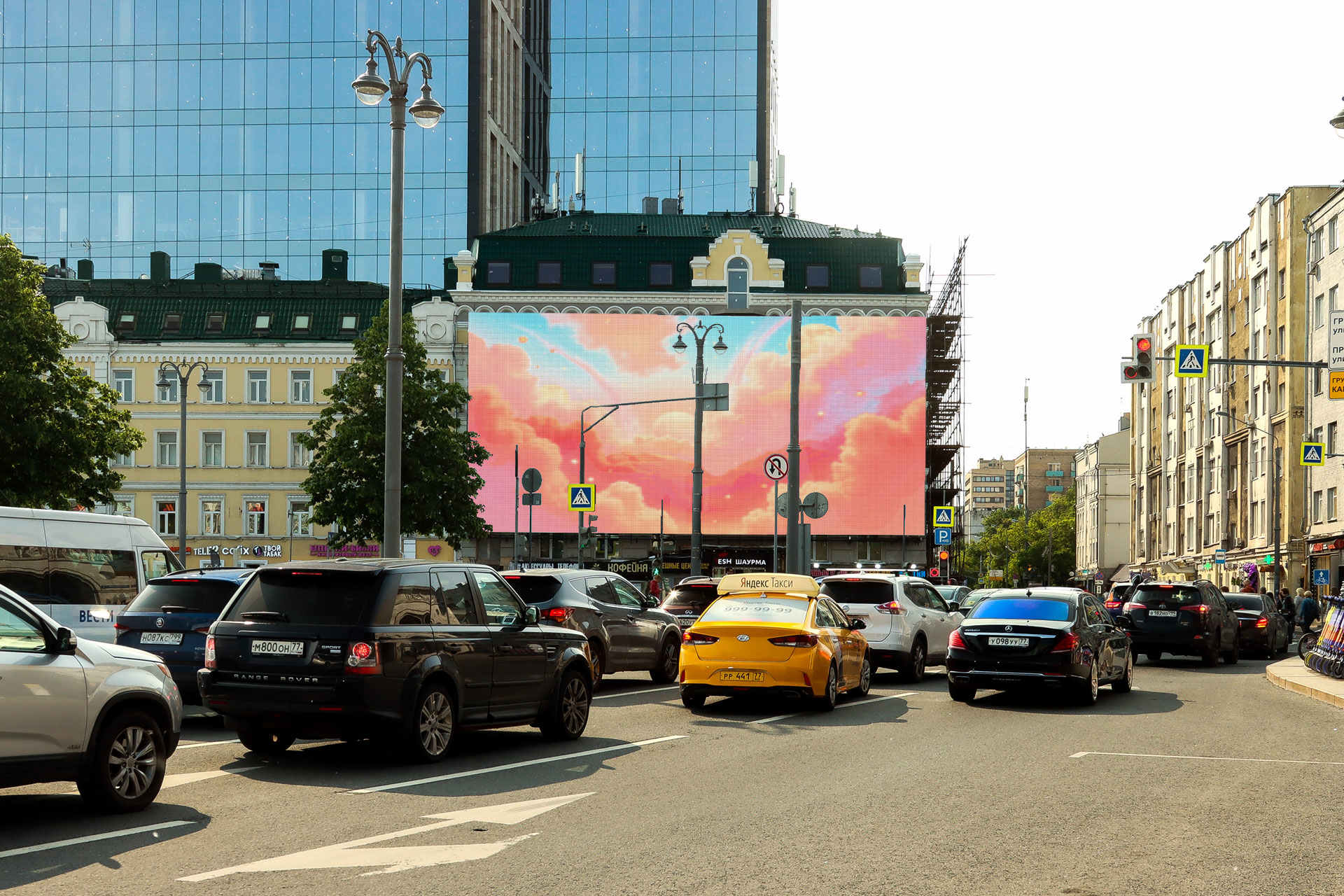 Digital Screen on 2 Tverskaya Zastava Sq., bldg. 1 4
