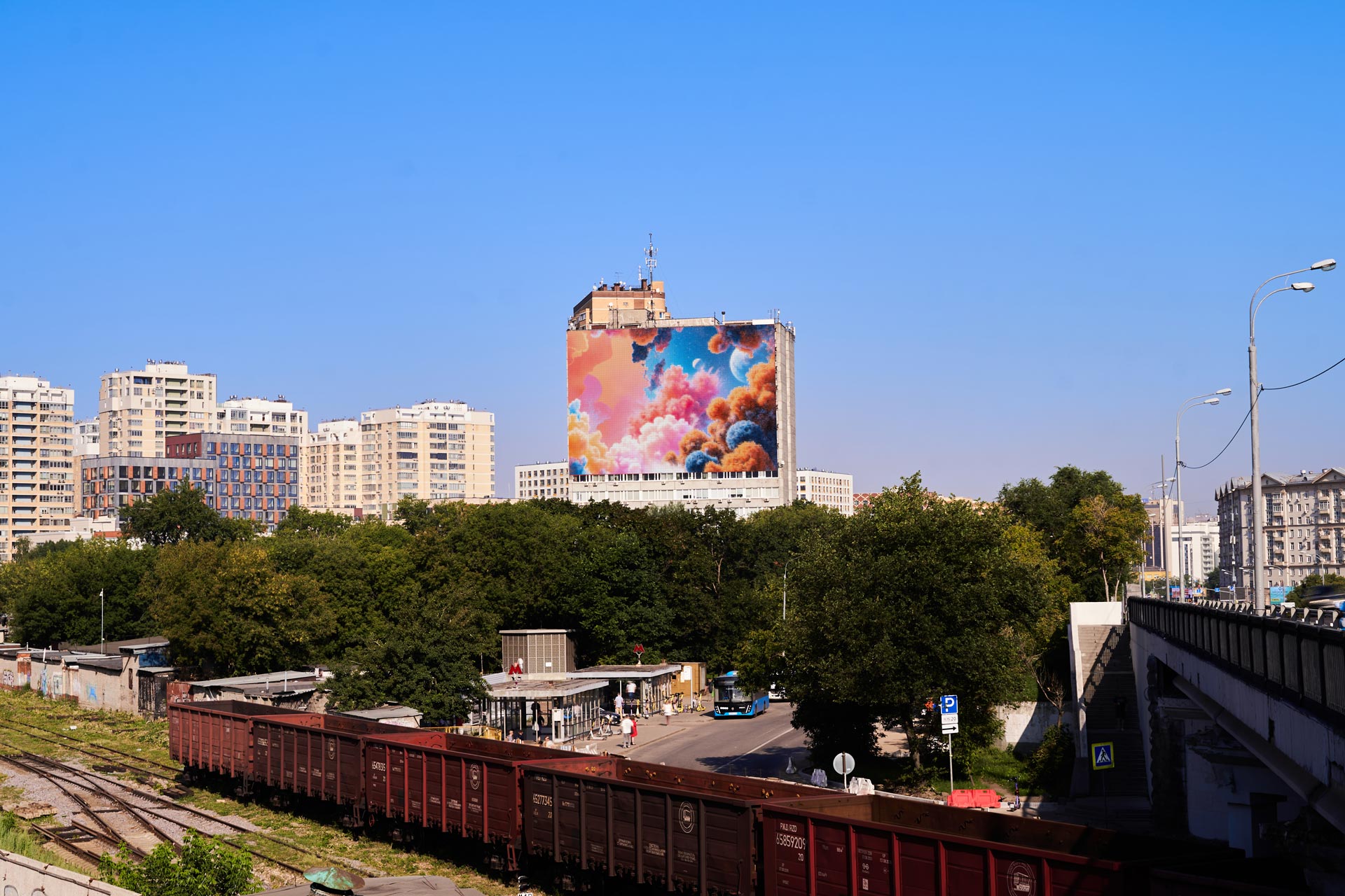 Digital Screen on Volgogradsky Ave 26/1, BC ‘Russia’ 3
